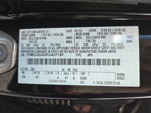 Used 2023 Ford Escape Platinum AWD/4WD image 27