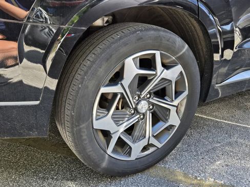 Used 2021 Hyundai Palisade Calligraphy FWD image 2