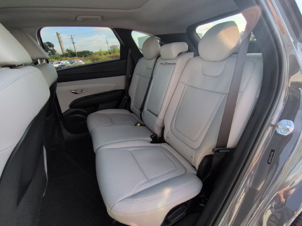 New 2026 Hyundai Tucson Limited FWD image 19
