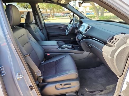 Used 2024 Honda Ridgeline Black Edition image 10