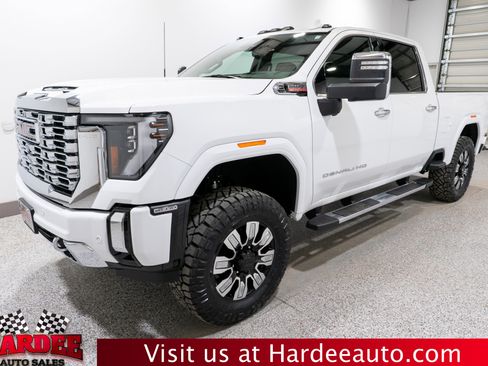 Used 2025 GMC Sierra 2500 Denali w/ Denali Reserve Package image 2