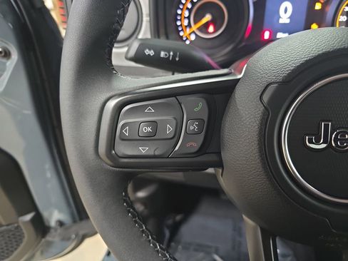 New 2026 Jeep Gladiator Sport image 18