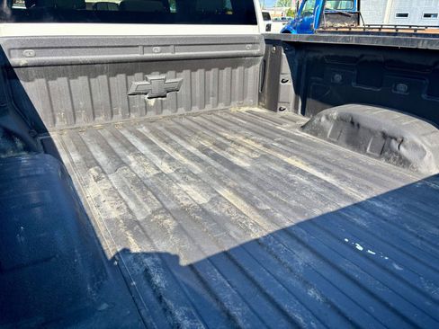 Used 2024 Chevrolet Silverado 2500 LT AWD/4WD image 11