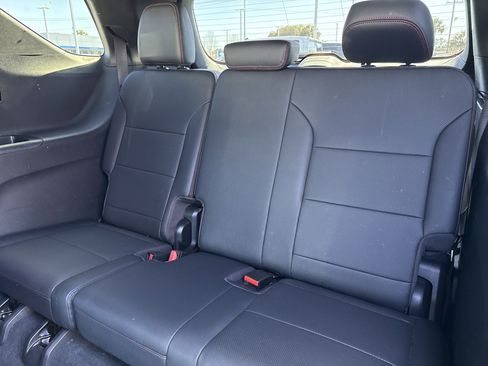 Certified 2024 Chevrolet Traverse RS image 43