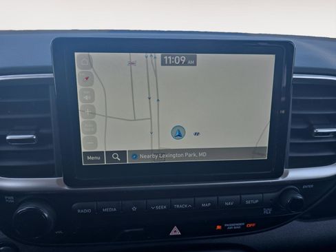 Certified 2021 Hyundai Venue SEL w/ Premium Package image 13