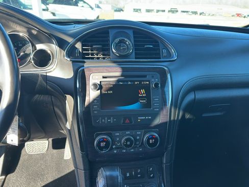 Used 2017 Buick Enclave Leather image 18