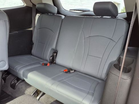 Used 2020 Buick Enclave Essence w/ Sport Touring Edition image 10