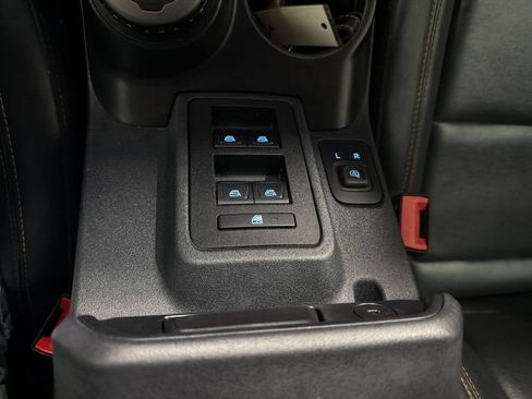 Used 2023 Ford Bronco Badlands w/ Sasquatch Package AWD/4WD image 25
