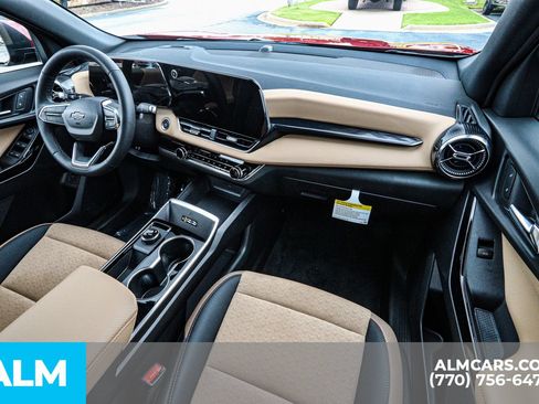 Used 2025 Chevrolet Equinox ACTIV w/ Safety and Technology Package AWD/4WD image 28