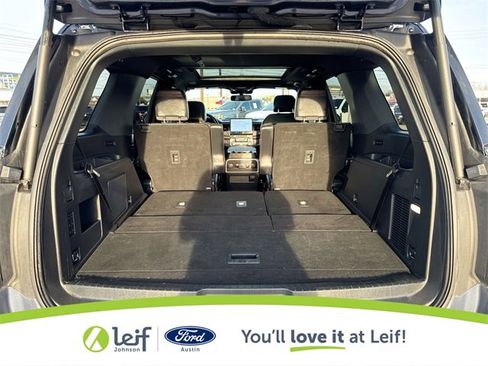 Used 2023 Ford Expedition Limited image 25