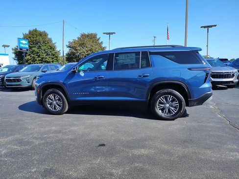 New 2026 Chevrolet Traverse LT w/ LPO, Floor Liner Package image 8