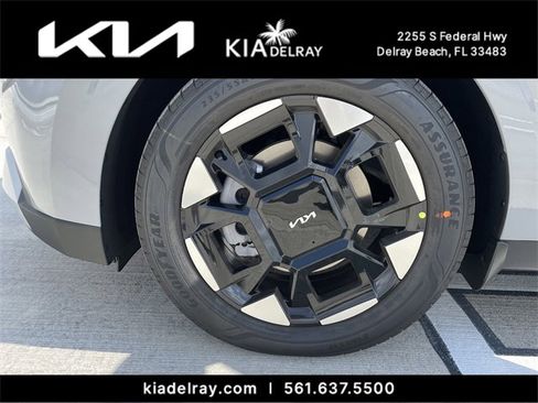 New 2026 Kia Carnival EX image 30