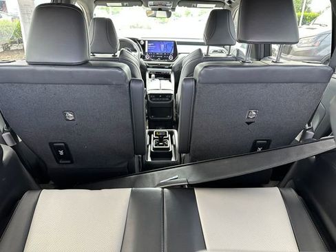 Used 2024 Lexus TX 500h w/ Technology Package image 10