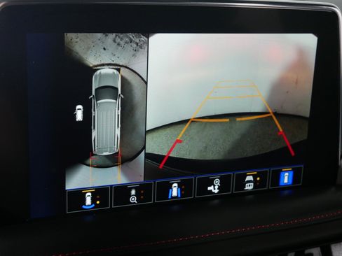 Used 2024 Chevrolet Suburban RST w/ Sport Performance Package image 32