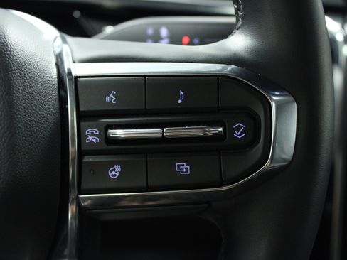 Used 2024 GMC Sierra EV Denali image 20