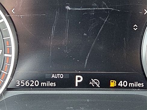 Used 2025 Nissan Pathfinder SV AWD/4WD image 23