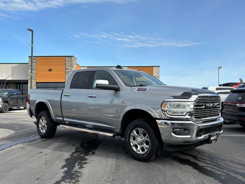 Used 2021 RAM 2500 Laramie AWD/4WD image 1