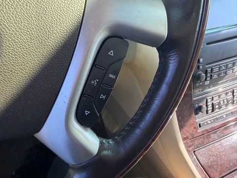 Used 2007 Cadillac Escalade AWD w/ Information Package image 18