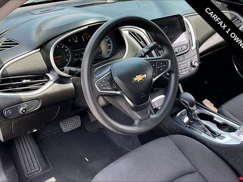 Used 2024 Chevrolet Malibu LT FWD image 5