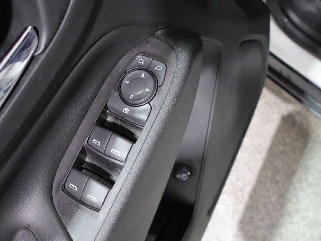Used 2019 Chevrolet Equinox LT AWD/4WD image 26