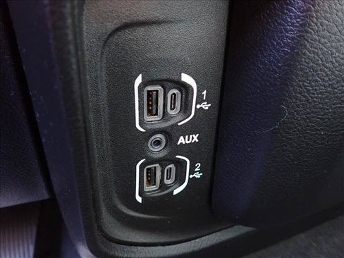 Used 2019 RAM 1500 Big Horn RWD image 15