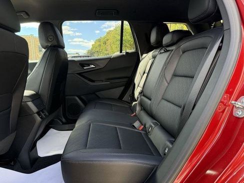 New 2026 Chevrolet Equinox LT w/ Convenience Package II image 16