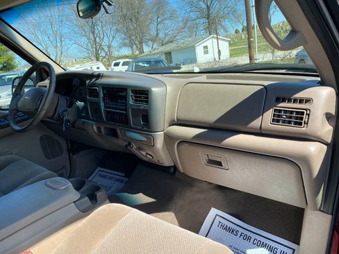 Used 2002 Ford Excursion XLT RWD image 32