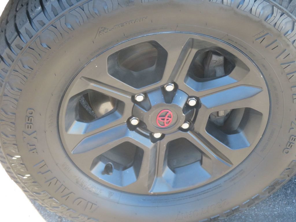 Used 2011 Toyota 4Runner Limited AWD/4WD image 14