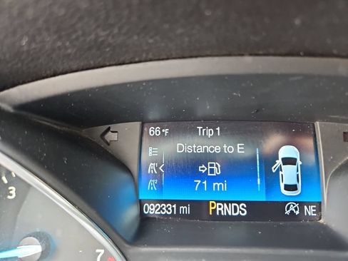 Used 2019 Ford Escape SE AWD/4WD image 16