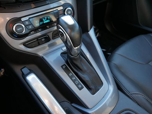 Used 2013 Ford Focus Titanium image 24