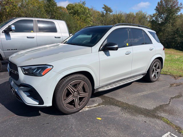 Used 2024 Mercedes-Benz GLE 350 4MATIC image 3