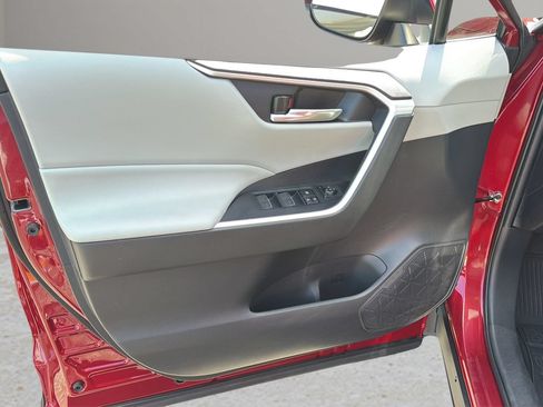 Certified 2023 Toyota RAV4 XLE Premium AWD/4WD image 11