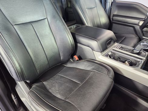 Used 2018 Ford F150 Lariat w/ Equipment Group 502A Luxury AWD/4WD image 11