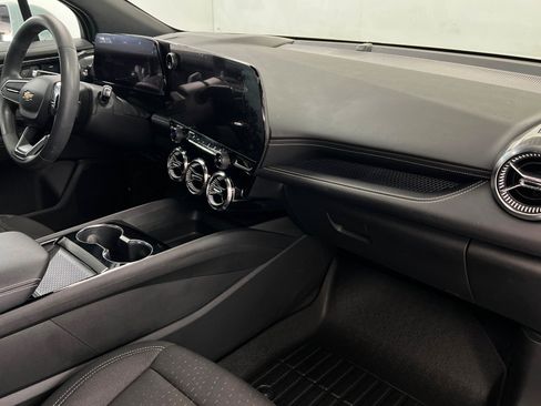 Used 2025 Chevrolet Blazer EV LT FWD image 25