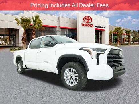 Used 2025 Toyota Tundra SR5 AWD/4WD image 30