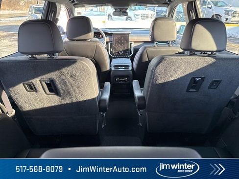 Used 2025 GMC Acadia Denali image 23