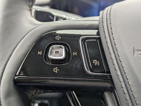 New 2026 Lincoln Aviator AWD w/ Jet Appearance Package image 24