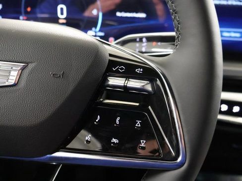 New 2026 Cadillac Lyriq Signature Luxury image 17