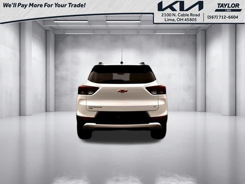 Used 2025 Chevrolet TrailBlazer LT AWD/4WD image 16