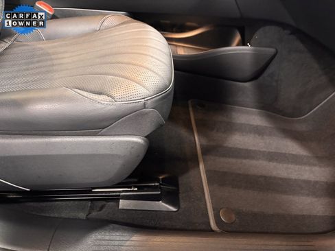 Certified 2022 Mercedes-Benz EQS 580 4MATIC Sedan image 17