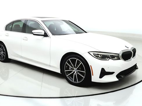Used 2021 BMW 330i Sedan w/ Convenience Package RWD image 1