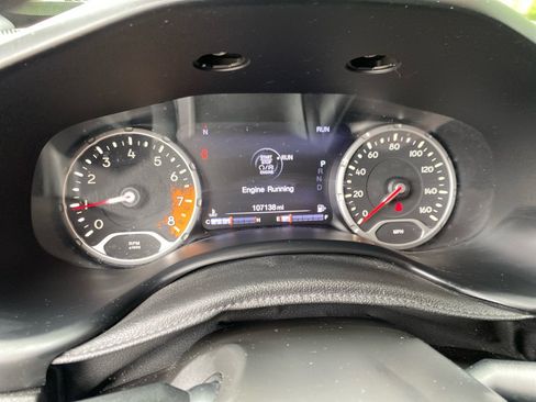 Used 2015 Jeep Renegade Trailhawk w/ Safety & Security Group I AWD/4WD image 12