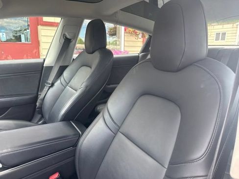 Used 2018 Tesla Model 3 Long Range RWD image 10