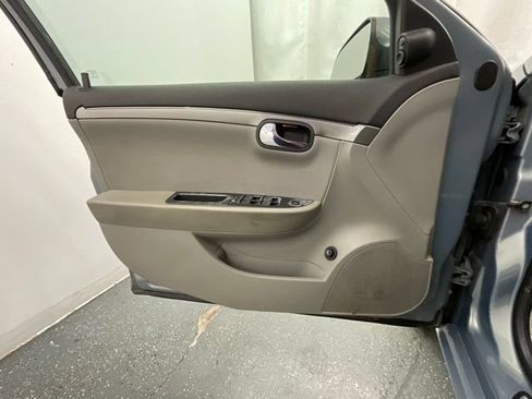 Used 2009 Saturn Aura XE FWD image 9