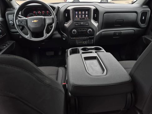 Certified 2025 Chevrolet Silverado 1500 Custom image 16