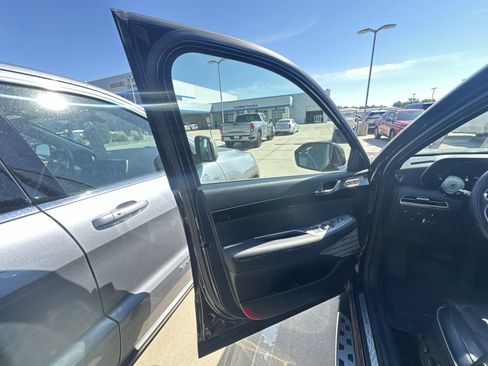 Used 2023 Hyundai Palisade Calligraphy AWD/4WD image 23