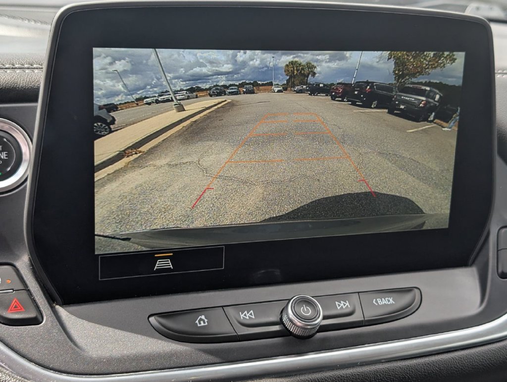 Used 2025 Chevrolet Blazer LT FWD image 24