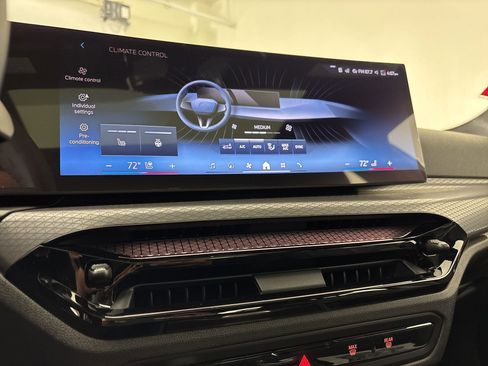 New 2026 BMW 330i xDrive Sedan w/ Premium Package image 26