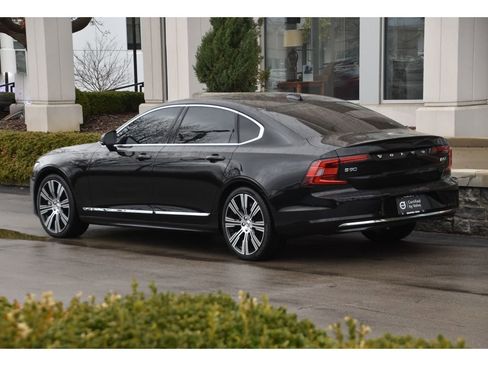 Certified 2025 Volvo S90 B6 Ultra image 6