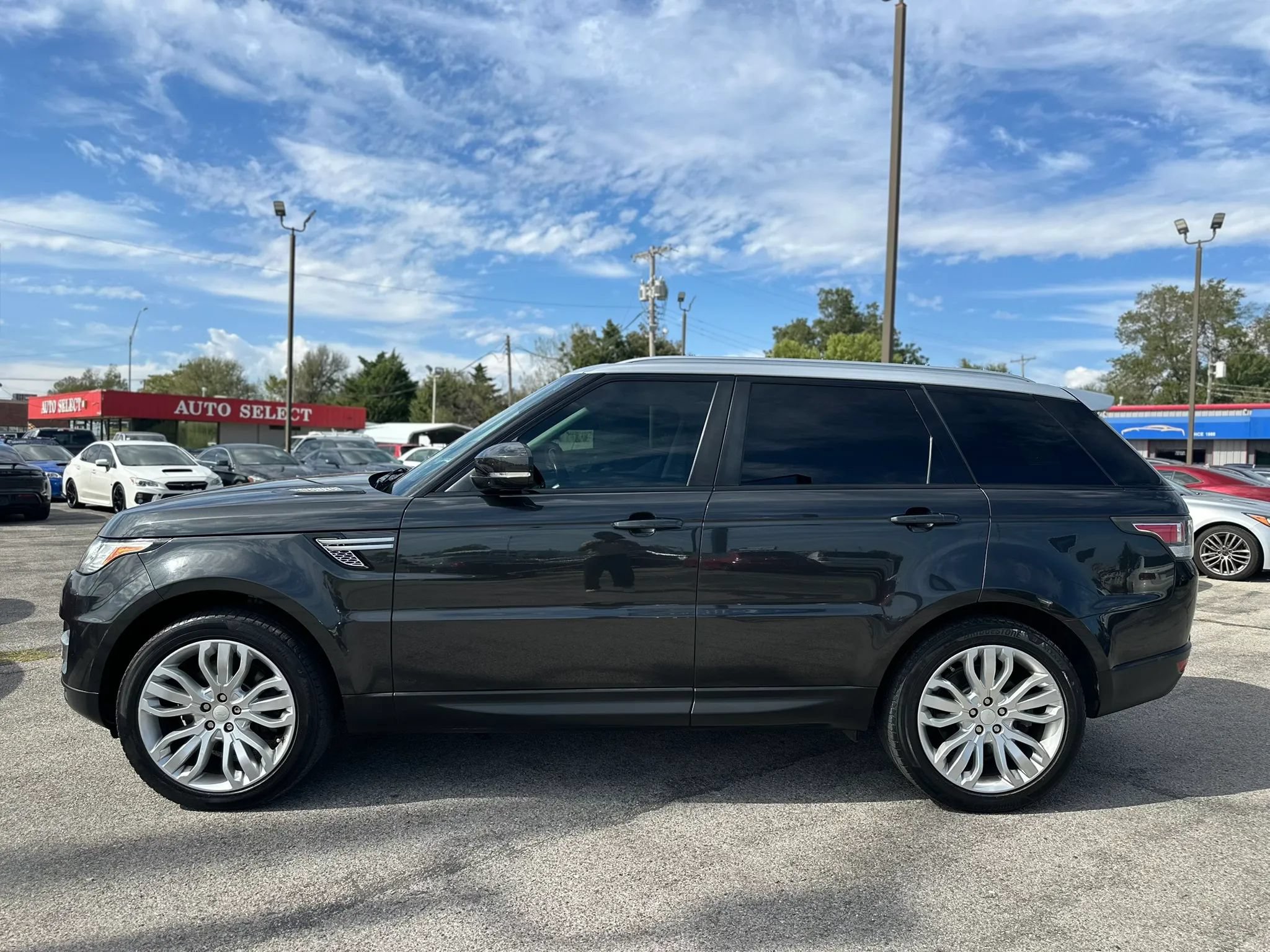 Used 2014 Land Rover Range Rover Sport HSE AWD/4WD image 9